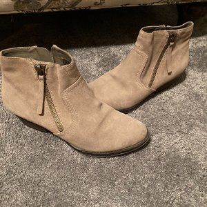 suede ankle boots, hardly worn, look new